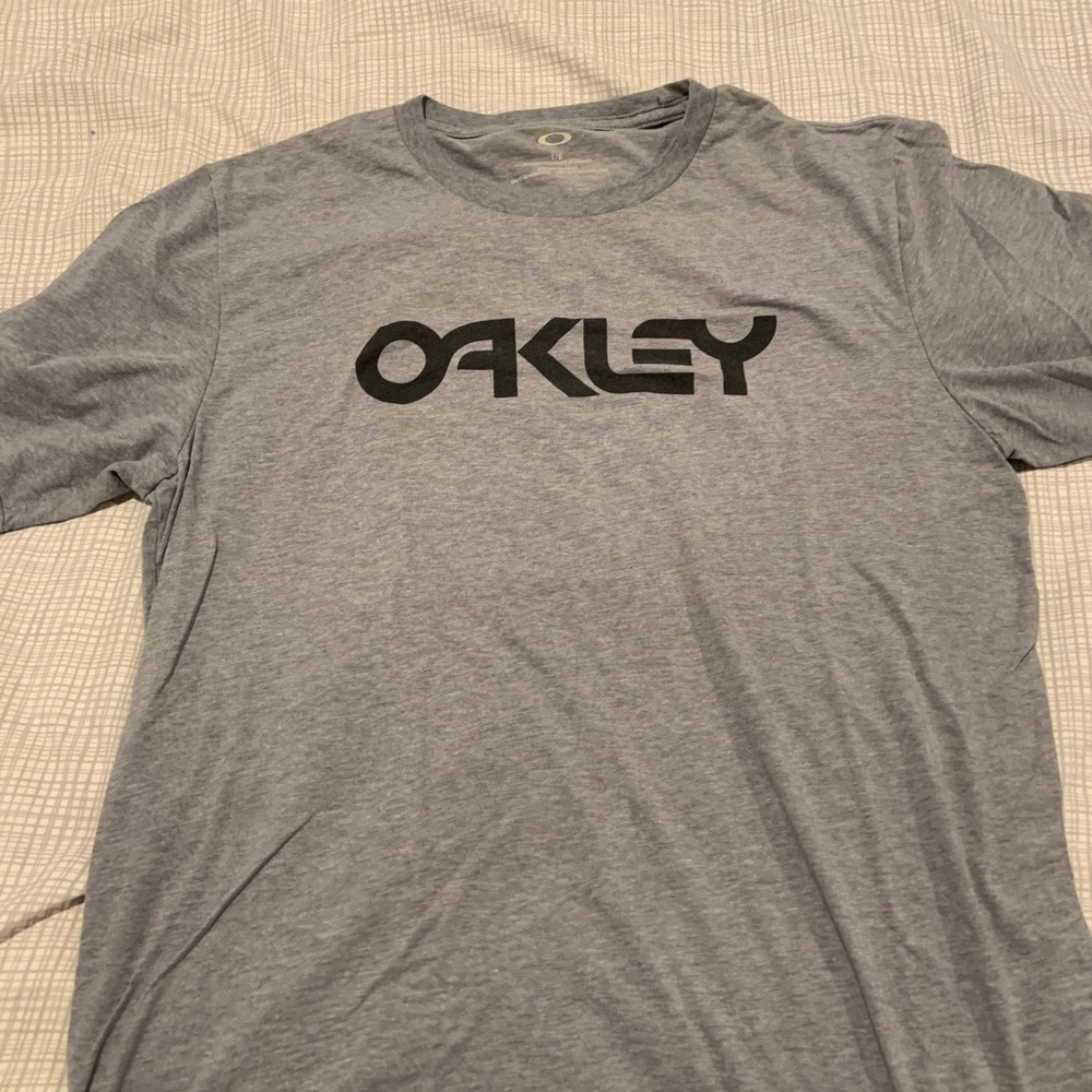 Men’s Oakley T-Shirt